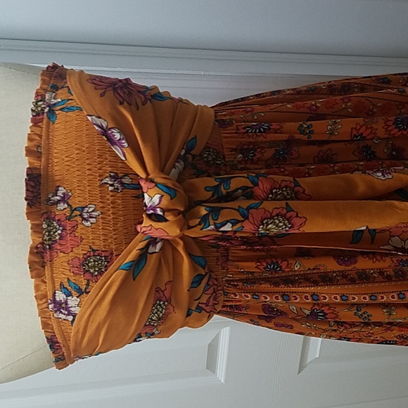 New Orange Strapless Dress - Picture 8 of 10